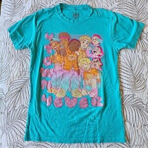 VGUC Disney Pixar Turning Red 4 Town Glittery T-shirt Medium Cotton